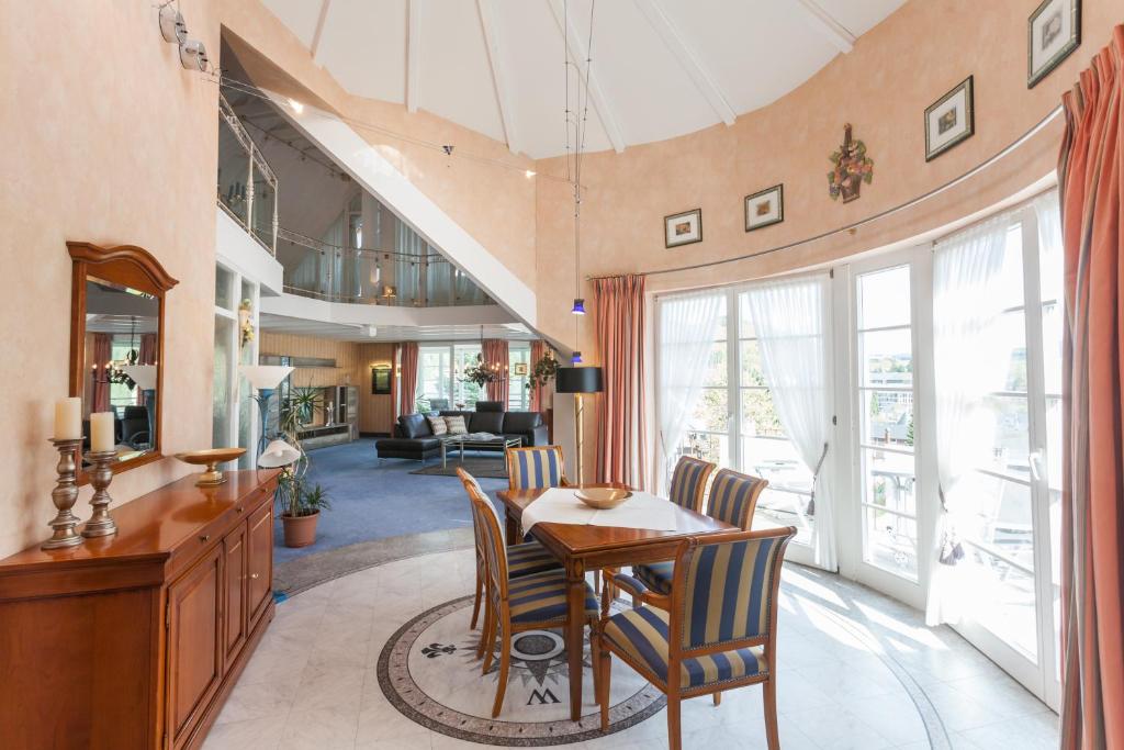 Villa Katharina Penthouse Wohnung room 5